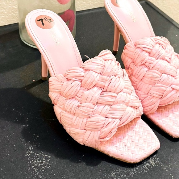 “Guess” NEW BARBIE LOOK !Heels 7..5 Barbie Pink NEW! - Picture 8 of 16